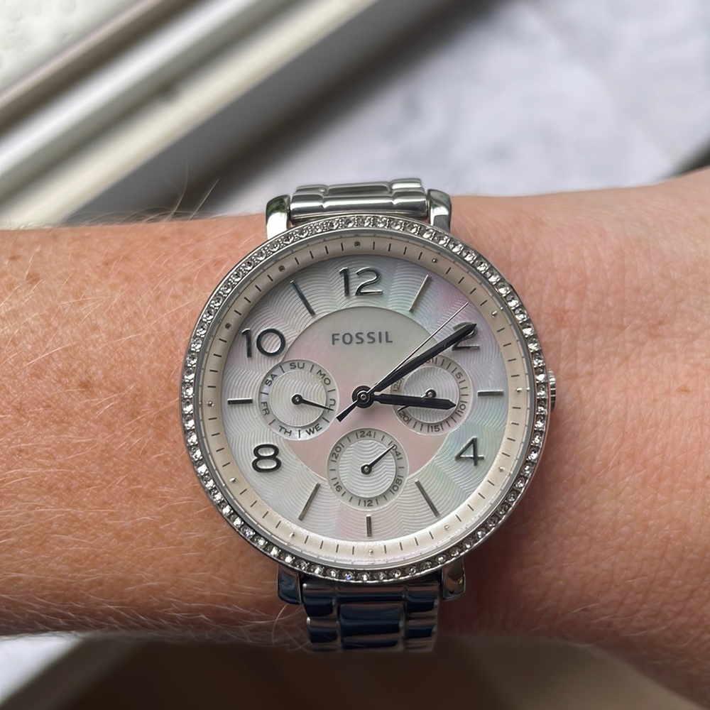 Women’s Fossil Watch with Opalescent face